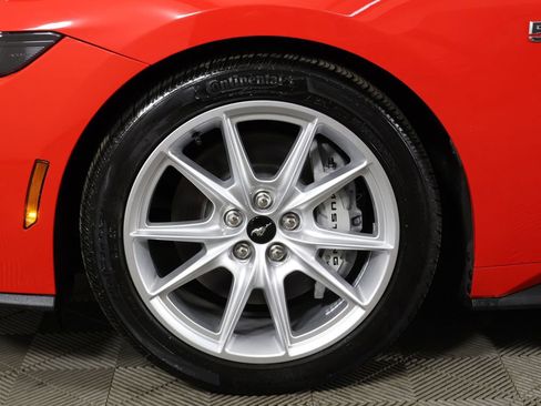 Used 2025 Ford Mustang GT Premium RWD image 23