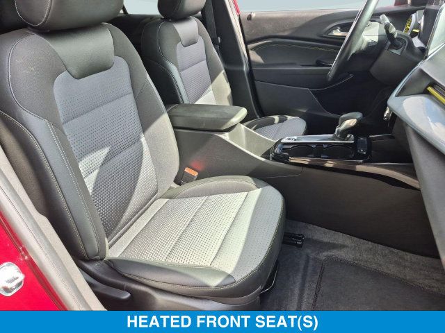 Used 2024 Chevrolet Trax LT w/ Driver Confidence Package FWD image 30