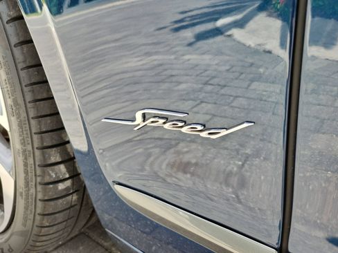 Used 2025 Bentley Flying Spur Plug-In Hybrid AWD/4WD image 19