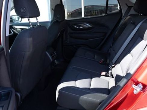 Used 2023 GMC Terrain SLE w/ Driver Convenience Package image 20