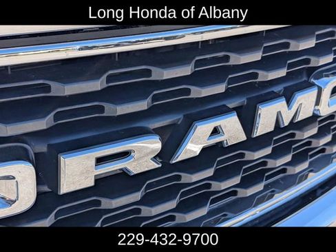 Used 2022 RAM 1500 Big Horn AWD/4WD image 4