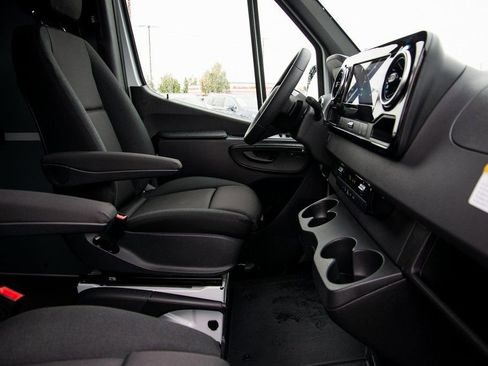 New 2026 Mercedes-Benz Sprinter 2500 image 14