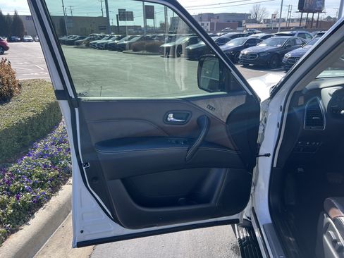 Used 2021 INFINITI QX80 Premium Select w/ Cargo Package image 14