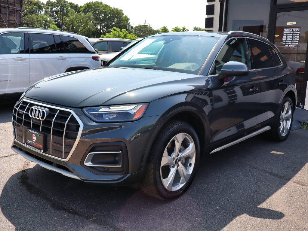 Used 2021 Audi Q5 2.0T Premium Plus w/ Premium Plus Package AWD/4WD image 2