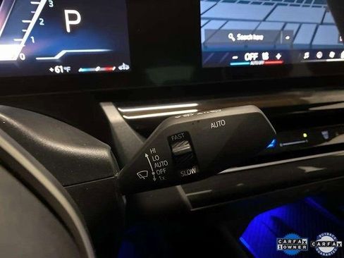 Used 2025 BMW 530i xDrive image 33