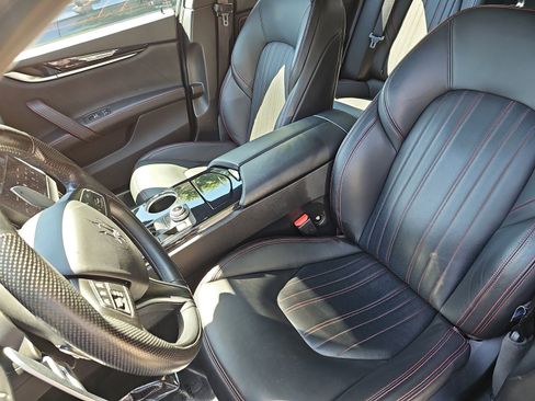 Used 2022 Maserati Ghibli Modena Q4 image 17