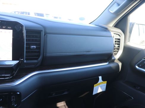 New 2026 GMC Sierra 1500 Elevation w/ LPO, Elevation Black Package image 27