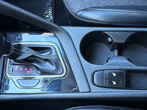 Used 2017 Kia Niro EX image 15