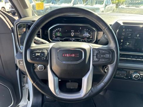 Used 2025 GMC Sierra 1500 SLT AWD/4WD image 17