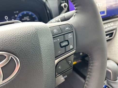 New 2026 Toyota Camry XLE image 18