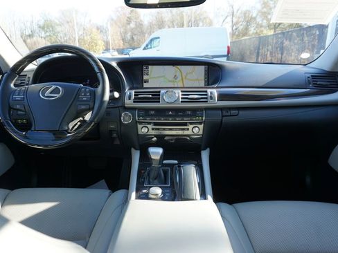 Used 2016 Lexus LS 460 L image 15