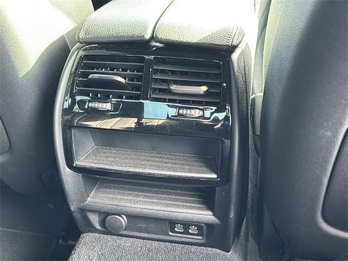 Used 2023 BMW M550i xDrive w/ Dynamic Handling Package image 42