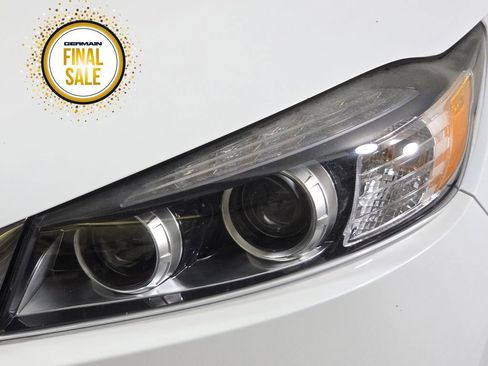 Used 2016 Kia Sorento SX image 12