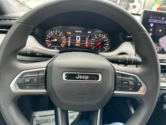 Used 2024 Jeep Compass Sport AWD/4WD image 17