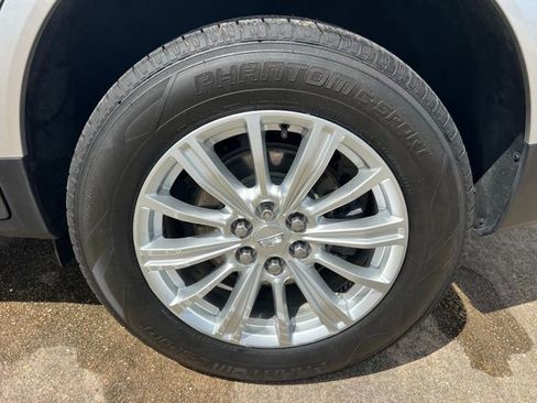Used 2019 Cadillac XT5 FWD image 9