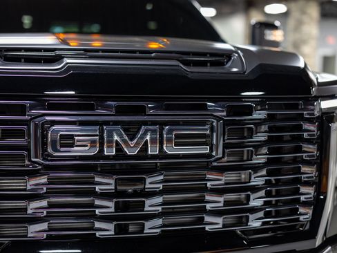 Used 2026 GMC Sierra 3500 Denali Ultimate AWD/4WD image 28