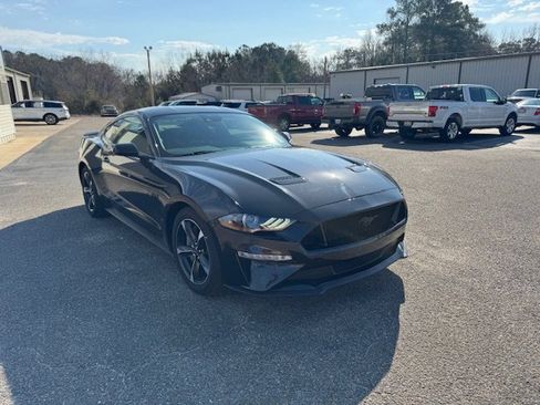 Used 2022 Ford Mustang GT w/ Equipment Group 301A image 4