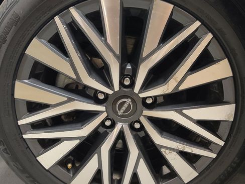 Used 2024 Nissan Altima 2.5 SV FWD image 31