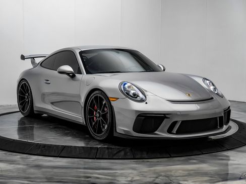 Used 2018 Porsche 911 GT3 w/ Sport Chrono Package image 20