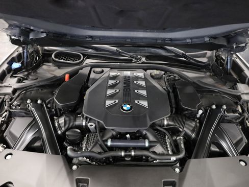 Used 2023 BMW 760i xDrive w/ Executive Package image 47