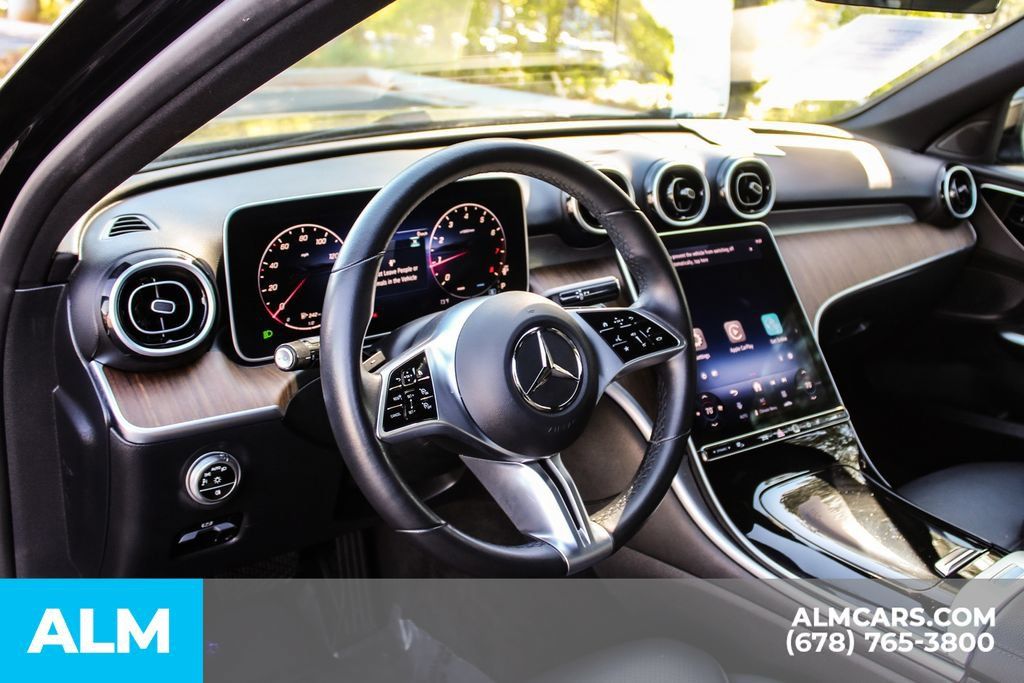 Used 2025 Mercedes-Benz C 300 Sedan image 32