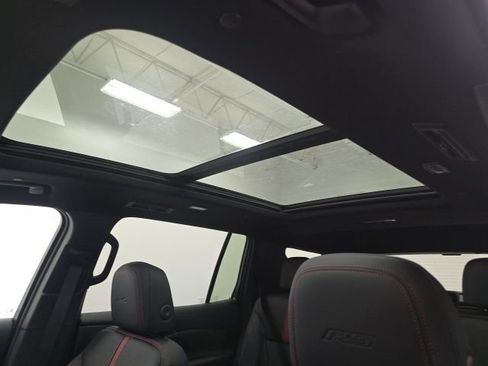 New 2026 Chevrolet Traverse RS image 21