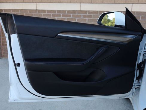 Used 2023 Tesla Model 3 Standard Range RWD image 14