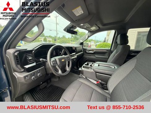 Used 2023 Chevrolet Silverado 1500 LT AWD/4WD image 21