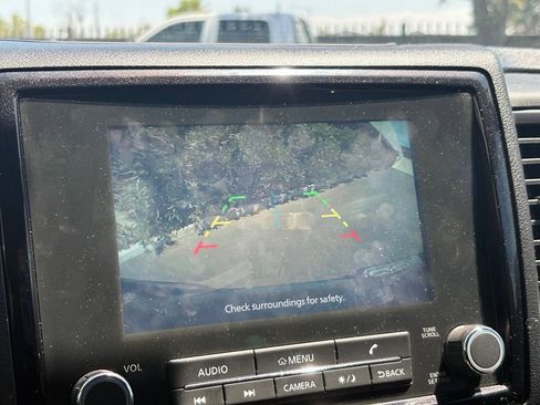 Used 2022 Nissan Frontier SV RWD image 16