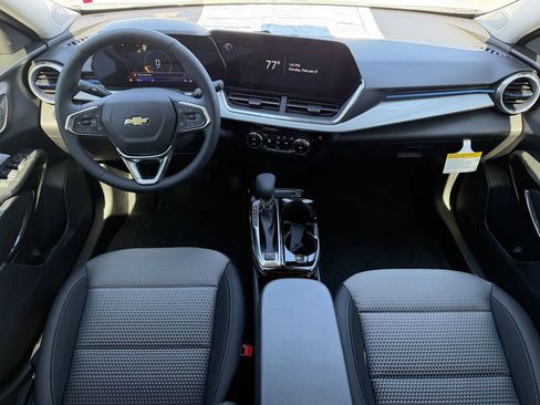 New 2026 Chevrolet Trax LT w/ Driver Confidence Package image 11