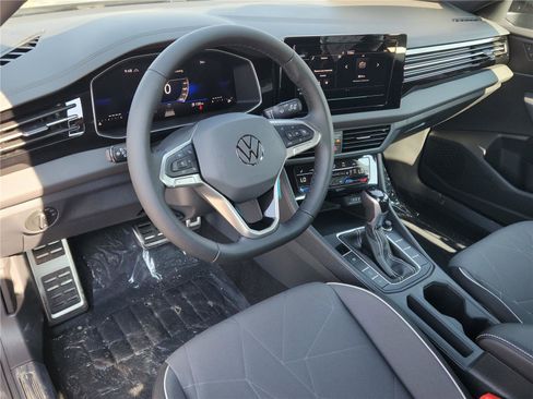 New 2025 Volkswagen Jetta Sport image 9