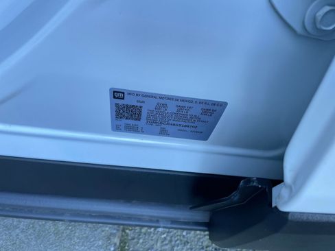 Used 2025 Chevrolet Blazer LT image 30