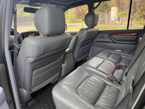 Used 1999 Lexus LX 470 4WD image 23