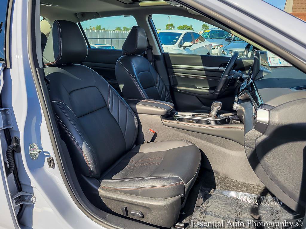 Used 2023 Nissan Altima 2.0 SR FWD image 35