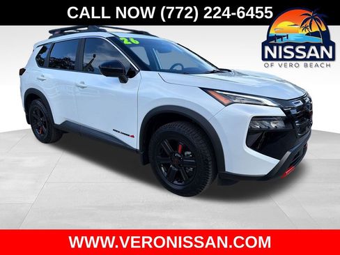 Used 2026 Nissan Rogue SV AWD/4WD image 1