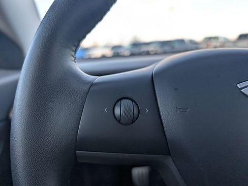 Used 2020 Tesla Model 3 Performance image 12