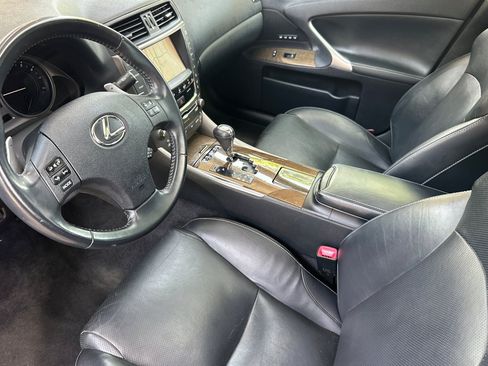 Used 2010 Lexus IS 250 AWD image 4