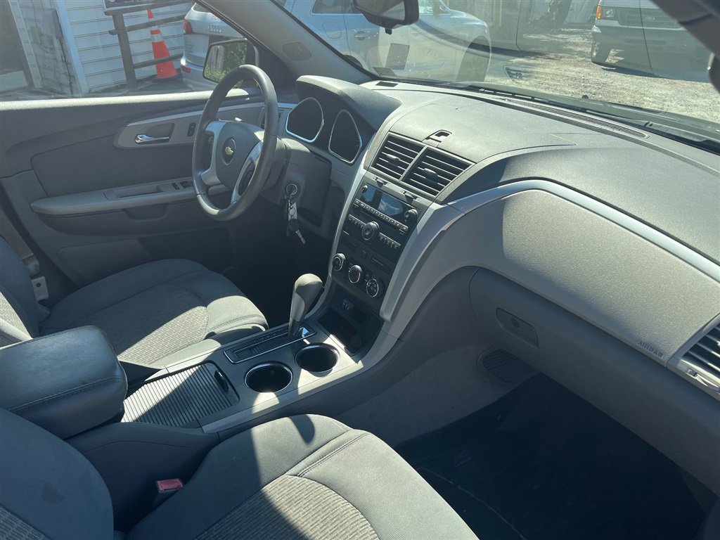 Used 2012 Chevrolet Traverse LS FWD image 11