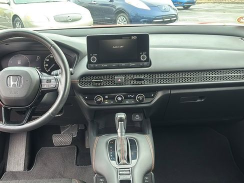 Used 2025 Honda HR-V Sport image 12