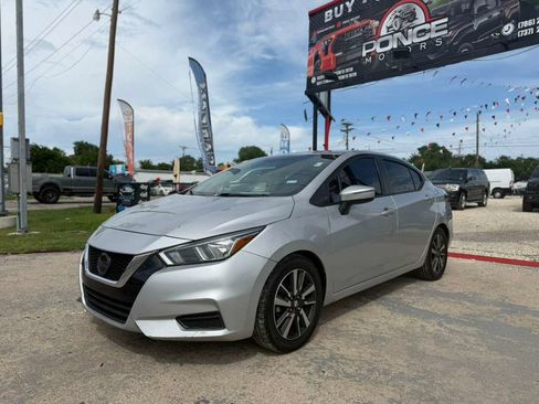 Used 2021 Nissan Versa SV FWD image 1