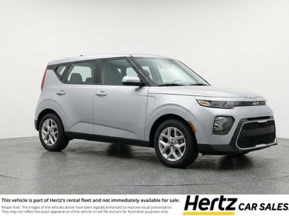 Used 2025 Kia Soul LX w/ LX Technology Package