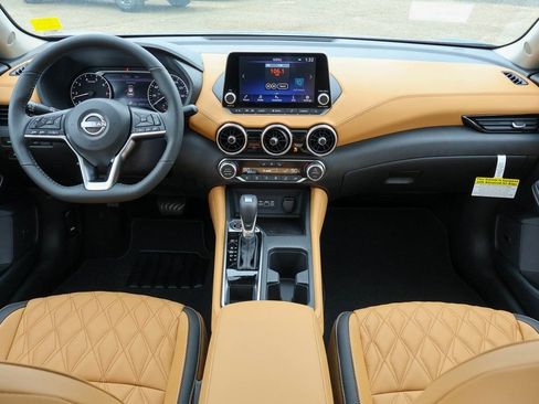 New 2025 Nissan Sentra SV w/ SV Premium Package image 6