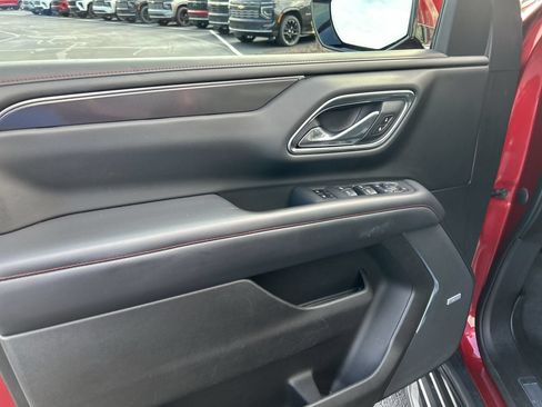 Used 2021 Chevrolet Suburban RST w/ Luxury Package AWD/4WD image 20