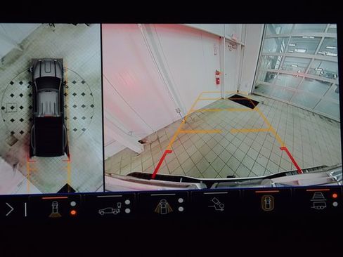 Used 2024 GMC Sierra 3500 Denali Ultimate image 59