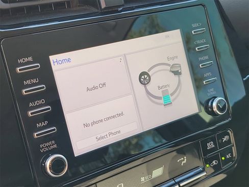 Used 2020 Toyota Prius LE w/ Carpet Mat Package image 24