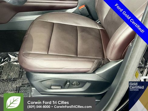 Used 2025 Ford Explorer Platinum w/ Ultimate Package AWD/4WD image 22
