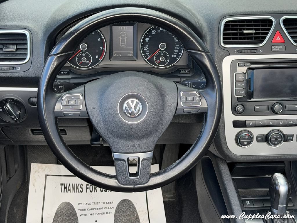 Used 2015 Volkswagen Eos Komfort FWD image 19