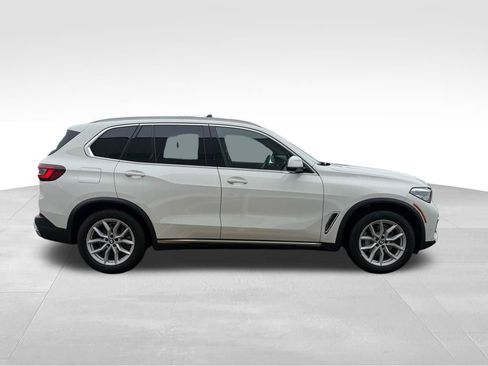 Used 2022 BMW X5 xDrive40i w/ Premium Package image 10