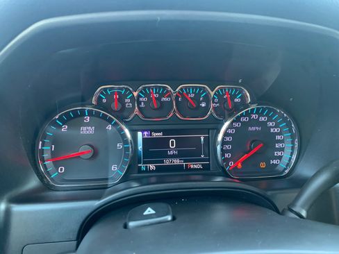 Used 2018 Chevrolet Silverado 1500 LT w/ All Star Edition AWD/4WD image 28