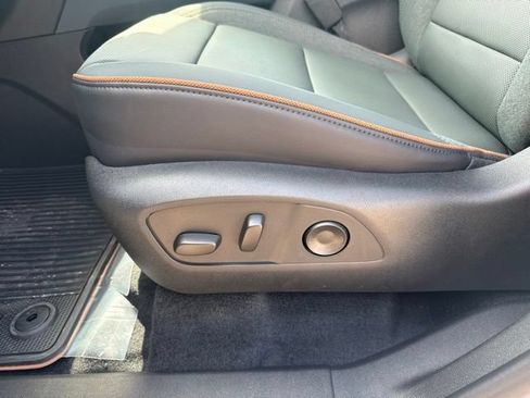 New 2026 GMC Acadia AT4 w/ Super Cruise Package AWD/4WD image 39